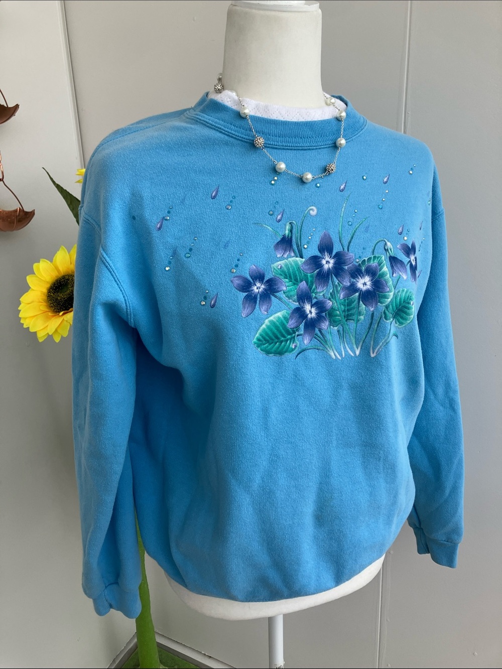 Vintage 80s 90s Rhinestone Raindrops and Indigo Flowers Blue Sweatshirt